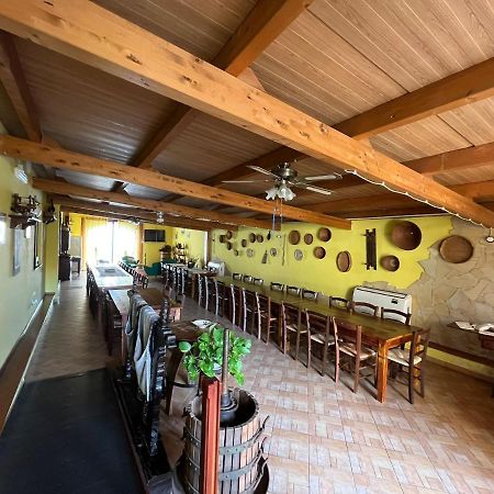 Agriturismo La Cantina Baratili San Pietro Екстер'єр фото