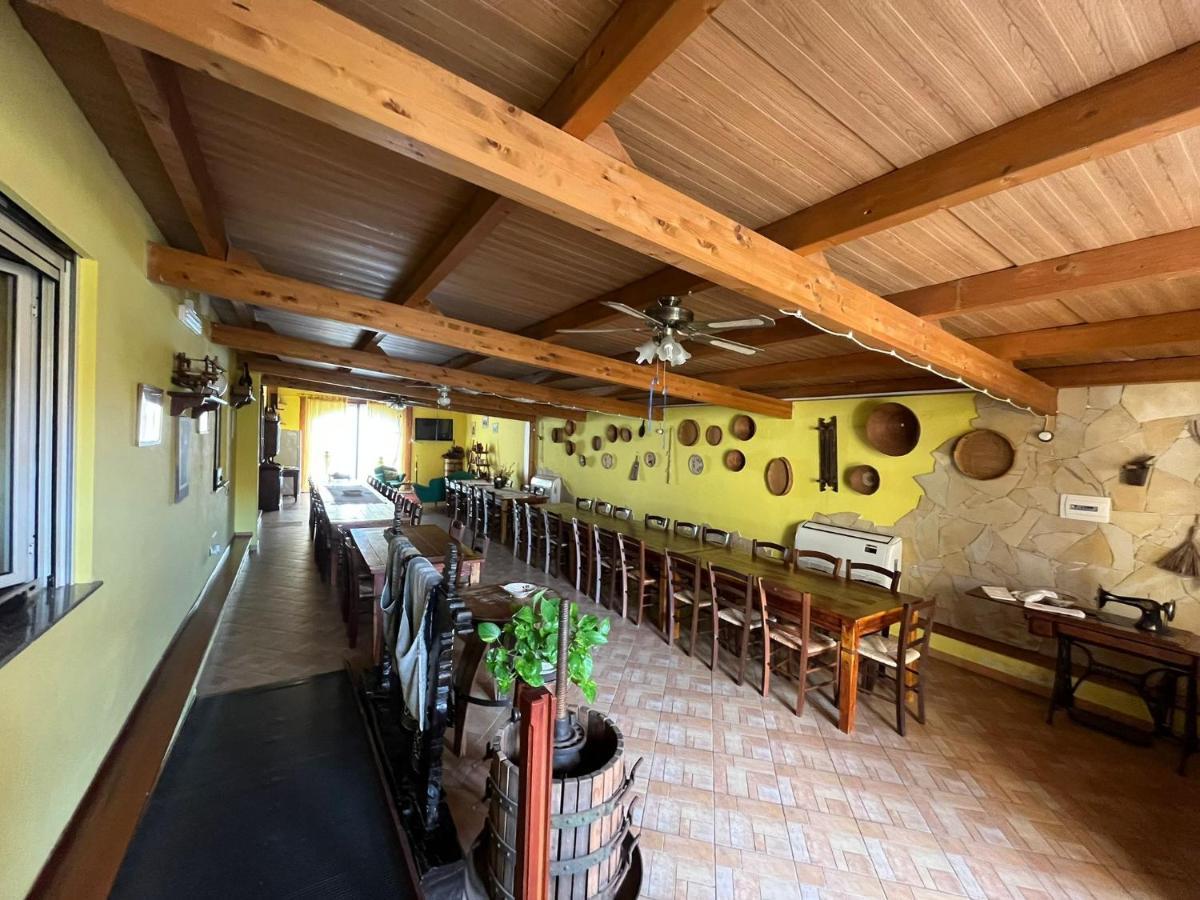 Agriturismo La Cantina Baratili San Pietro Екстер'єр фото